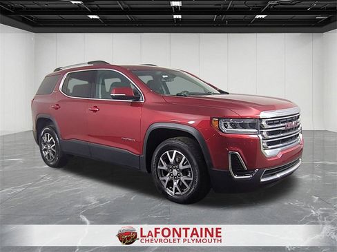 Certified 2023 GMC Acadia SLE w/ Driver Convenience Package image 2