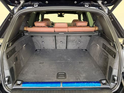 New 2026 BMW X5 xDrive50e w/ Executive Package image 32
