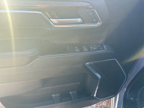 Used 2024 GMC Sierra 1500 Elevation image 17