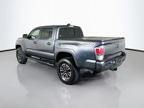 Used 2022 Toyota Tacoma TRD Sport AWD/4WD image 5