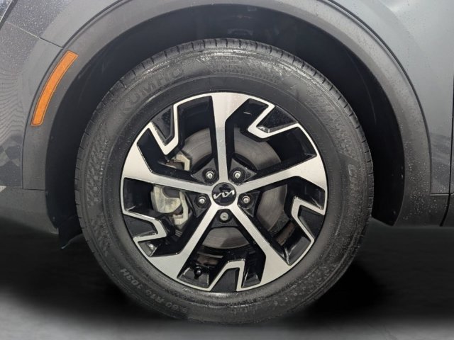 Certified 2023 Kia Sportage EX FWD image 10