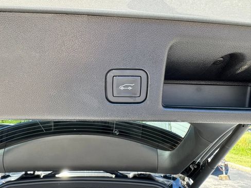 New 2026 Chevrolet Equinox EV RS FWD image 27