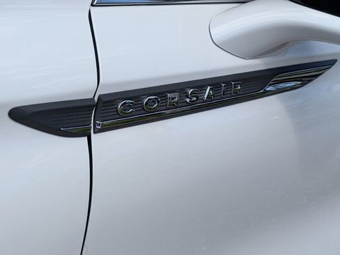 Used 2024 Lincoln Corsair Reserve image 16