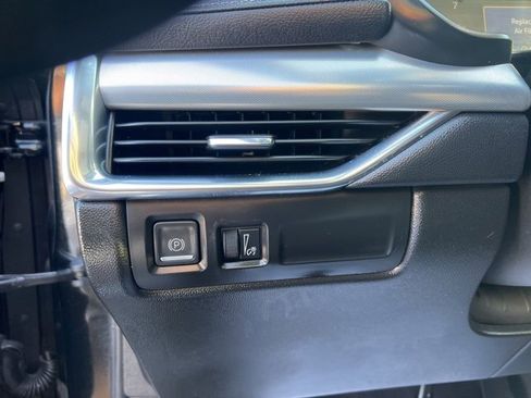 Used 2021 Cadillac XT4 Premium Luxury w/ Cold Weather Package image 24