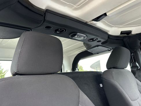 Used 2017 Jeep Wrangler Sport w/ Quick Order Package 24S image 16