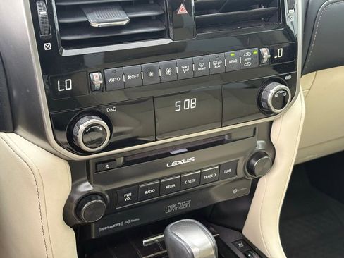 Certified 2022 Lexus GX 460 Premium w/ Accessory Package AWD/4WD image 31