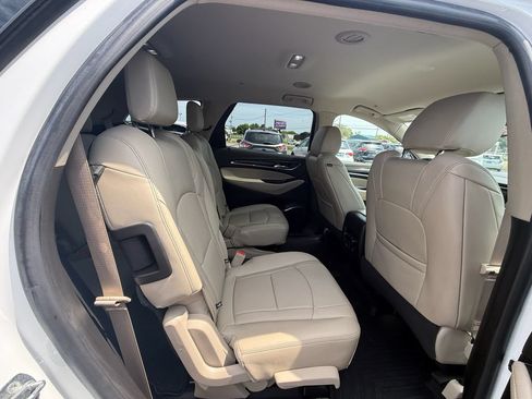 Used 2018 Buick Enclave Essence w/ Trailering Package FWD image 22