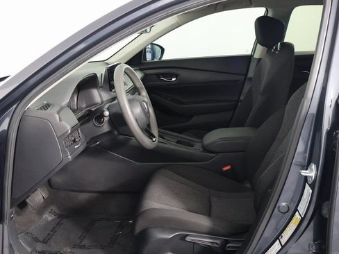 Used 2023 Honda Accord LX image 9