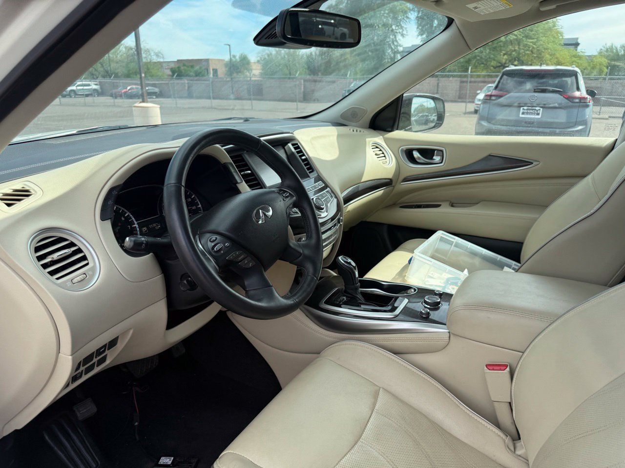 Used 2020 INFINITI QX60 Luxe w/ Essential Package FWD image 15