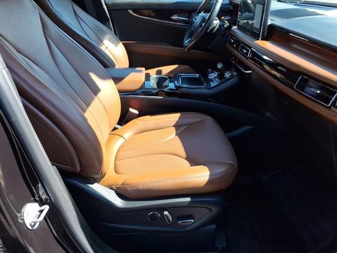 Certified 2023 Lincoln Nautilus Reserve w/ Monochromatic Package image 8