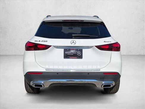 Used 2026 Mercedes-Benz GLA 250 4MATIC image 8