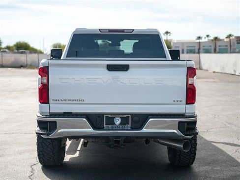 Used 2024 Chevrolet Silverado 2500 LTZ AWD/4WD image 10