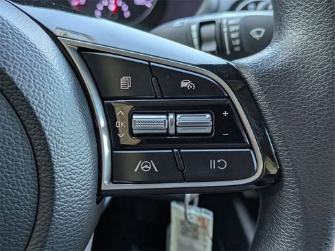 Used 2024 Kia Forte LXS image 25