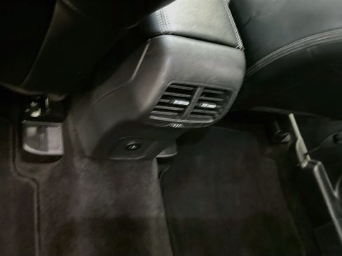 Used 2025 Ford Escape Platinum AWD/4WD image 29
