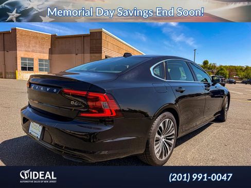 Used 2022 Volvo S90 B6 Momentum AWD/4WD image 8