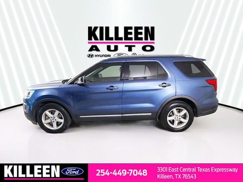 Used 2018 Ford Explorer XLT w/ Equipment Group 201A FWD image 4