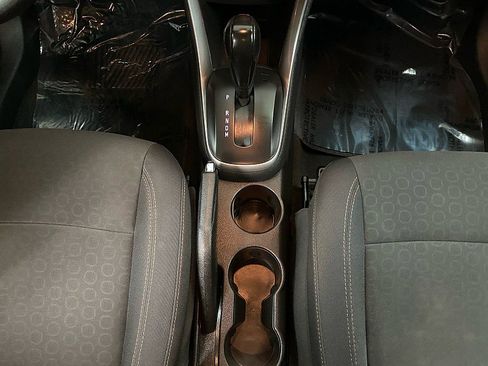 Used 2020 Chevrolet Trax LS image 21