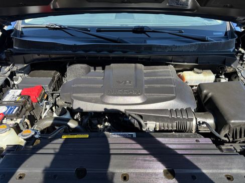 Used 2021 Nissan Titan SV w/ SV Convenience Package RWD image 20