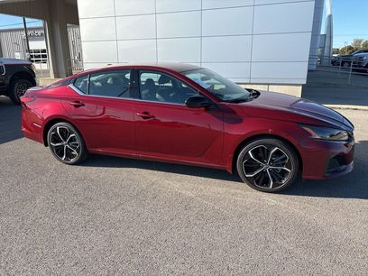 New 2025 Nissan Altima 2.5 SR