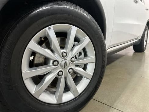 Used 2023 Dodge Durango SXT image 28