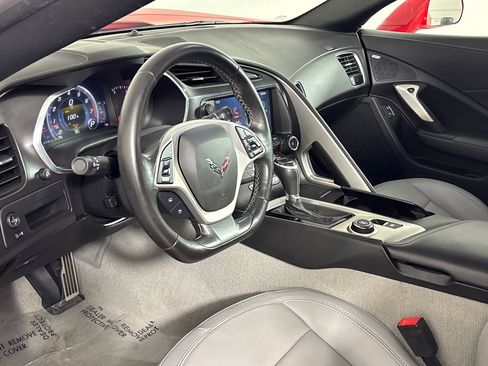 Used 2019 Chevrolet Corvette Stingray Coupe w/ Z51 1LT RWD image 7