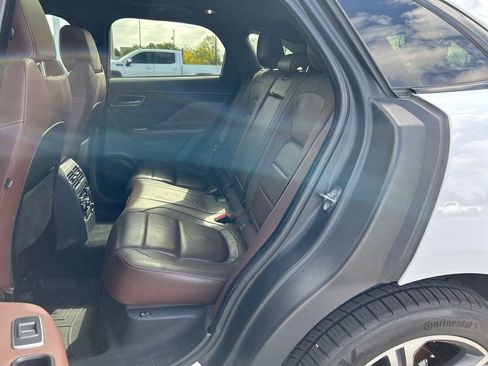Used 2017 Jaguar F-PACE S AWD/4WD image 12