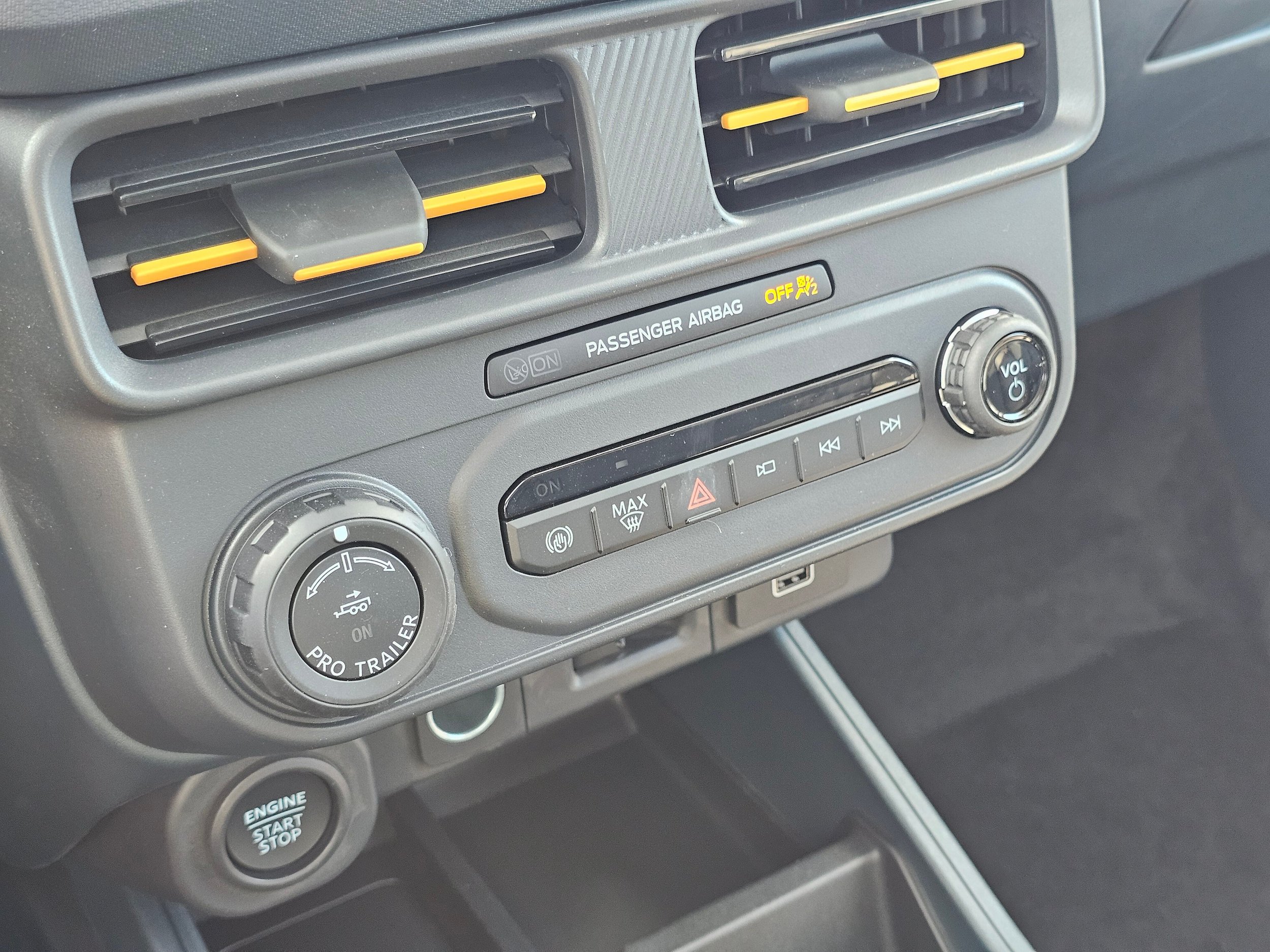 New 2026 Ford Maverick Tremor AWD/4WD image 24