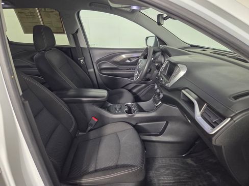 Used 2022 GMC Terrain SLE w/ Driver Convenience Package FWD image 31