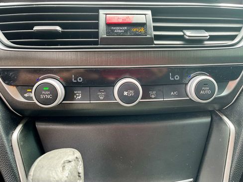 Used 2018 Honda Accord LX image 15