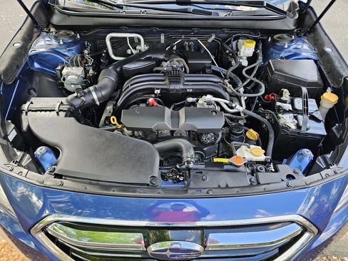 Used 2019 Subaru Outback 2.5i Premium AWD/4WD image 30