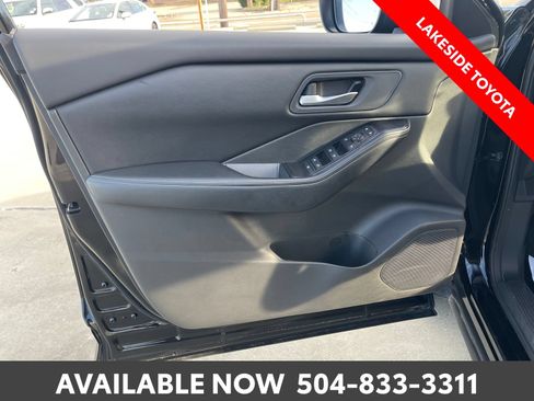 Used 2025 Nissan Rogue SV AWD/4WD image 23