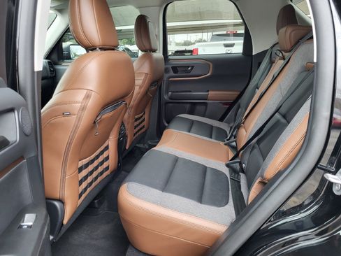 Certified 2023 Ford Bronco Sport Outer Banks w/ Tech Package image 18