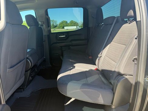 Used 2024 Chevrolet Silverado 1500 Custom Trail Boss w/ Turbomax Blackout Package AWD/4WD image 13