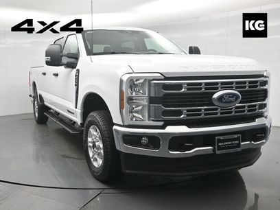 New 2026 Ford F250 XLT w/ FX4 Off-Road Package