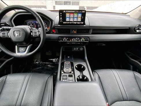 Used 2023 Honda Pilot Elite image 14
