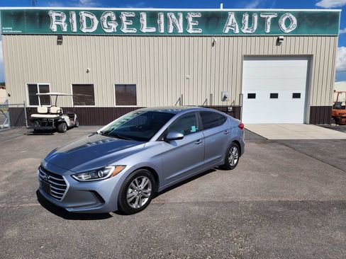 Used 2017 Hyundai Elantra SE FWD image 1
