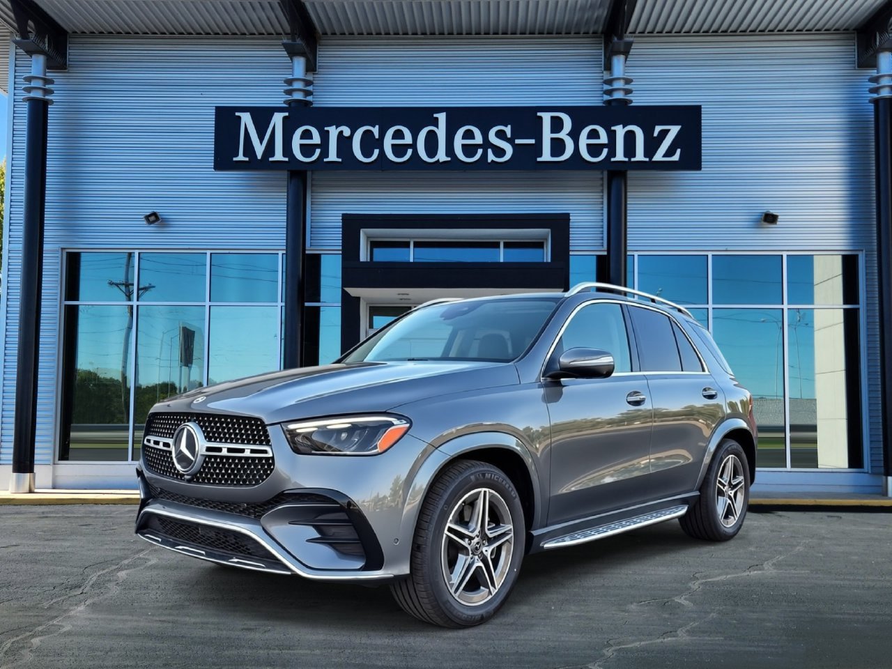 New 2026 Mercedes-Benz GLE 450 4MATIC image 3