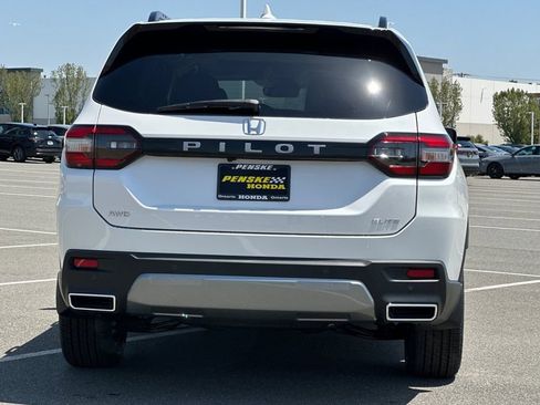 New 2026 Honda Pilot Elite image 5