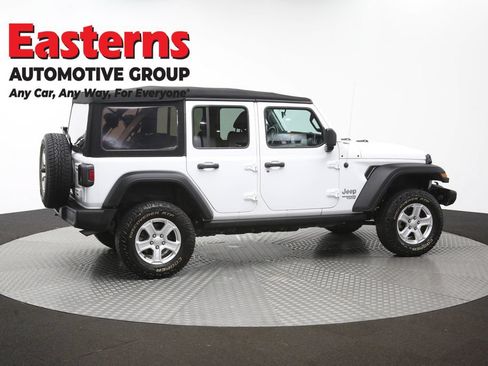 Used 2018 Jeep Wrangler Unlimited Sport S AWD/4WD image 42