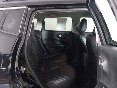 Used 2019 Jeep Compass Latitude image 29