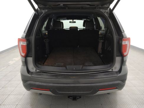 Used 2019 Ford Explorer XLT w/ Equipment Group 202A FWD image 29