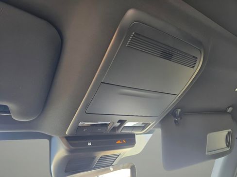 Used 2025 MAZDA CX-70 Plug-In Hybrid w/ Premium Plus image 22