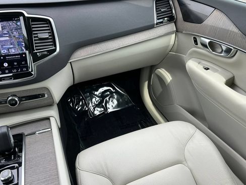 Used 2023 Volvo XC90 B6 Plus w/ Protection Package Premier AWD/4WD image 33