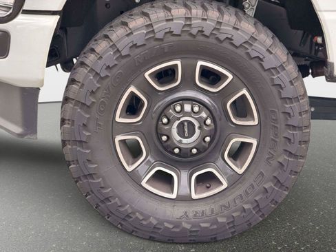 Used 2026 Ford F250 Platinum AWD/4WD image 10