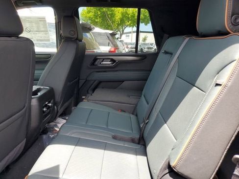 New 2026 GMC Yukon AT4 AWD/4WD image 11