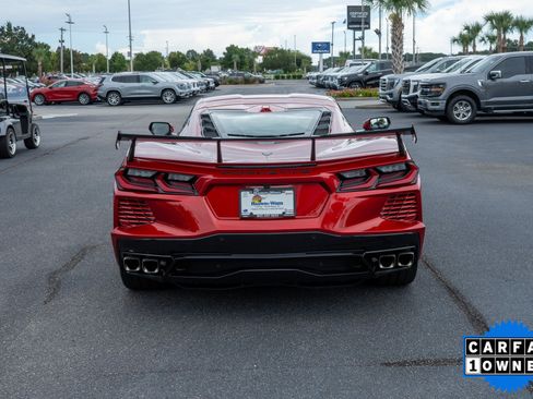 Used 2022 Chevrolet Corvette Stingray Preferred Cpe w/ Z51 Performance Package RWD image 4