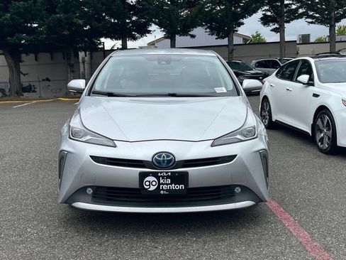 Used 2020 Toyota Prius LE AWD/4WD image 4
