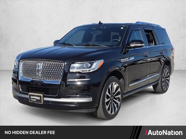 Used 2022 Lincoln Navigator Reserve AWD/4WD image 1