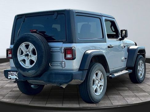 Used 2022 Jeep Wrangler Sport AWD/4WD image 6