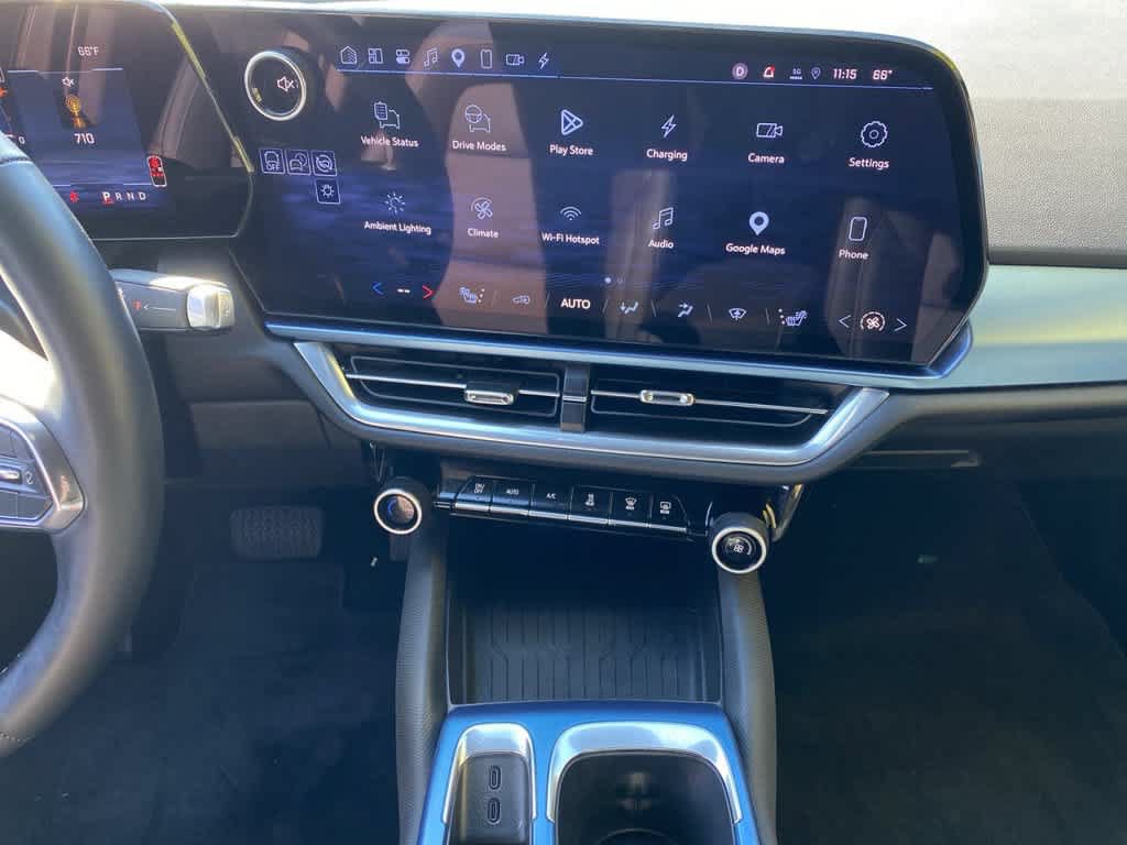Used 2024 Chevrolet Equinox EV LT w/ LPO, Trailering Package AWD/4WD image 22